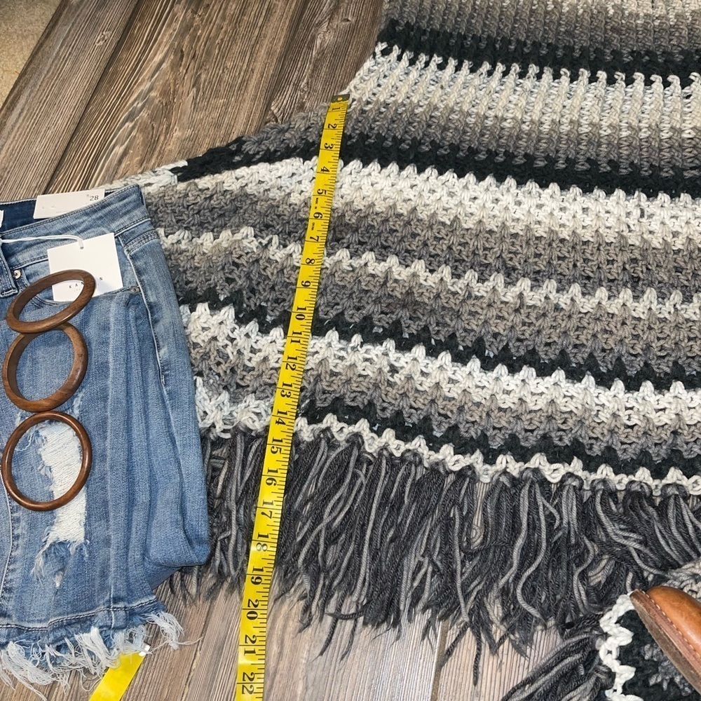 Crochet Granny Afghan Cape Poncho - Picture 8 of 11